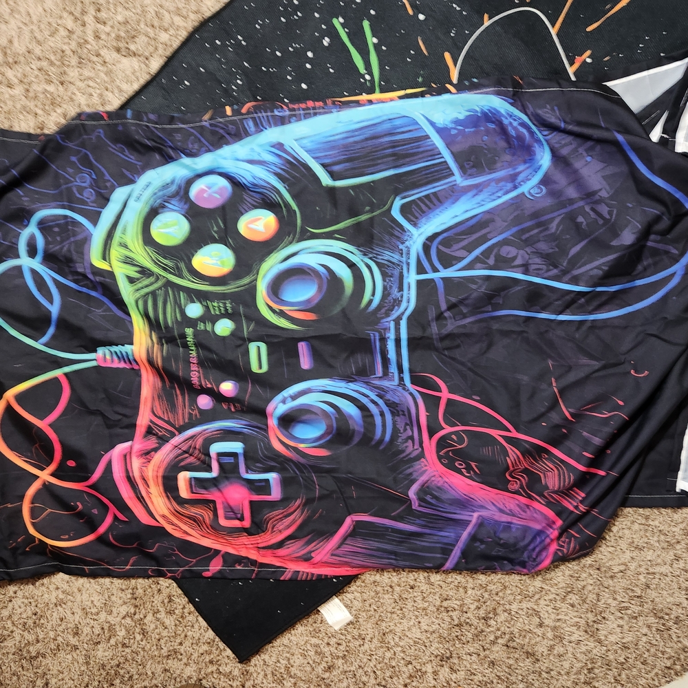 Colorful Gaming Controller Mat And Curtains Bundle - Picture 7 of 9